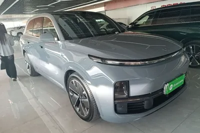 Li Auto L8