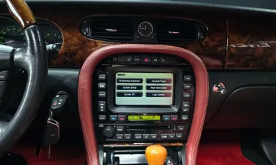Jaguar XJ-8