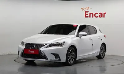 Lexus CT200h