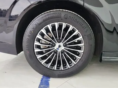 Denza Denza D9
