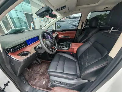 GAC Motor 传祺E8 PHEV