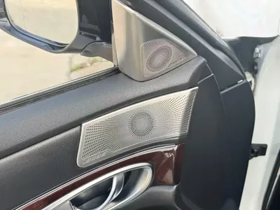 Infiniti Q70