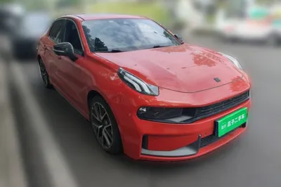 Lynk & Co 03
