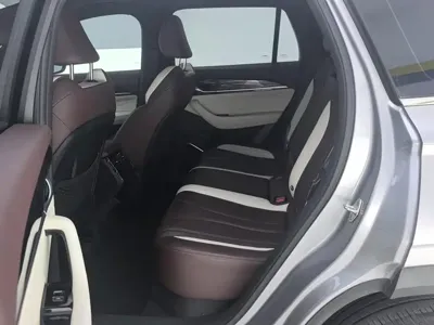 Geely Xingyue L
