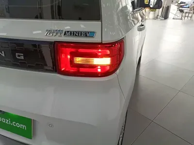 Wuling MINIEV