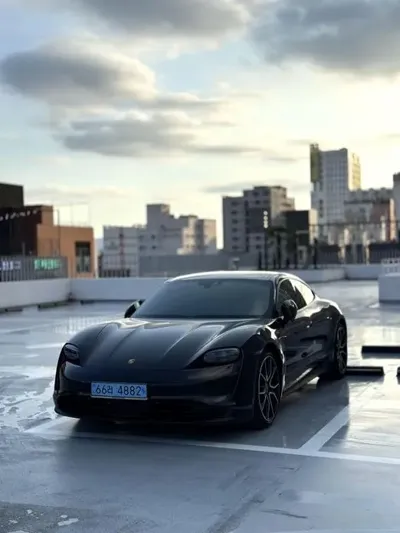 Porsche Taycan