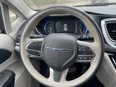 Chrysler Grand Voyager PHEV (Import)