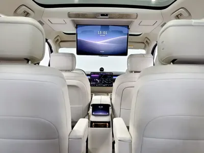 Nio ES8