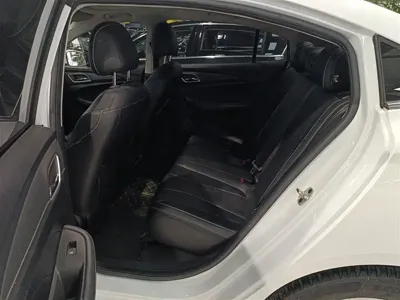 Roewe i5