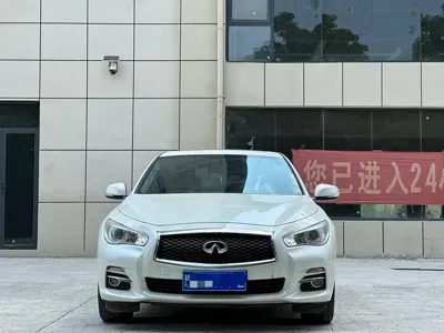Infiniti Q50L