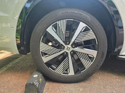 Renault-KoreaSamsung Grand Koleos