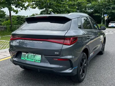 BYD e2
