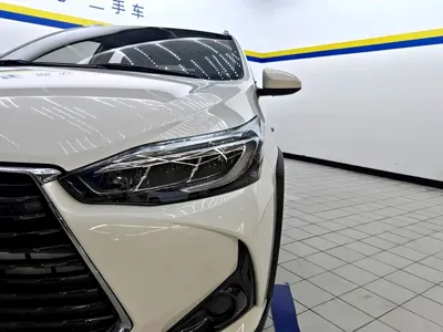 Toyota Yaris L