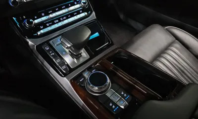 Genesis EQ900