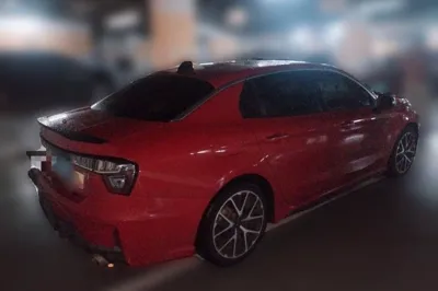 Lynk & Co 03