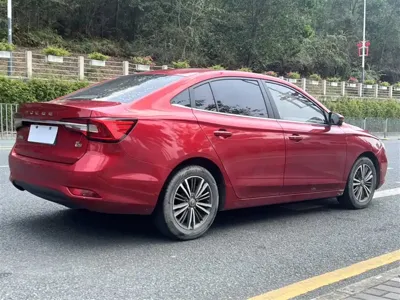 Roewe i5