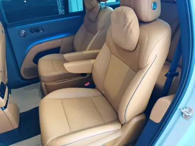 Li Auto Li Auto i8