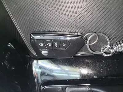 Roewe i5