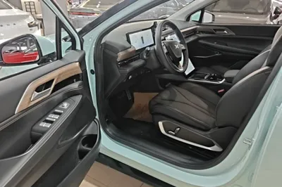 Xpeng P5