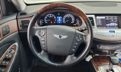 Hyundai Genesis