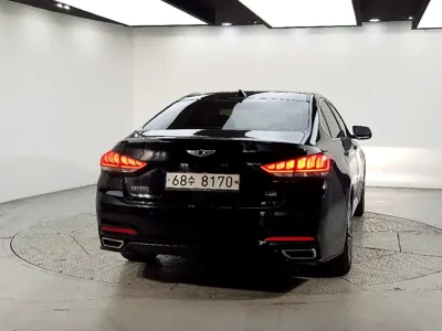 Hyundai Genesis