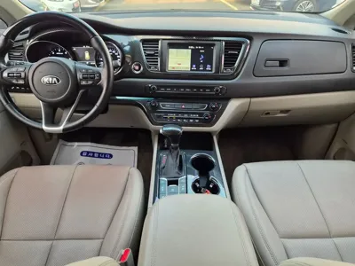 Kia Canival