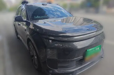 Li Auto L6
