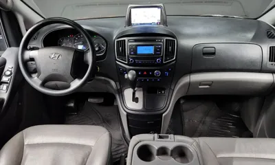 Hyundai Starex