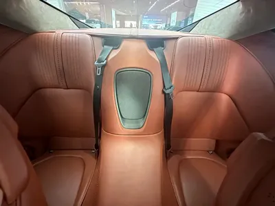 Aston Martin DB11