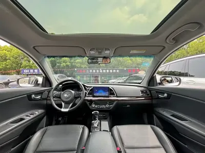 Kia K4