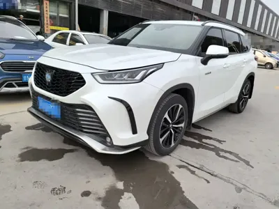 Toyota Crown Kluger