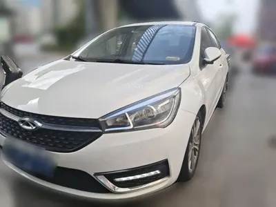 Chery Arrizo 5
