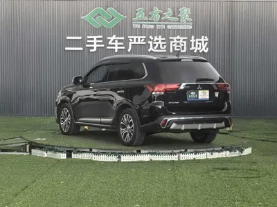 Mitsubishi Outlander (Import)