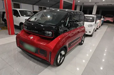 Baojun E300