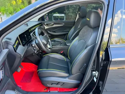 Roewe RX5