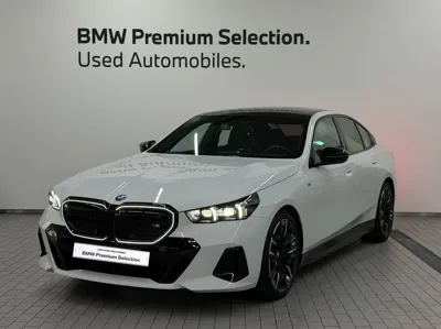 BMW i5
