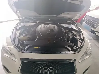Infiniti Q50L