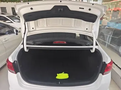 Kia K2
