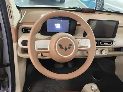 Wuling MINIEV