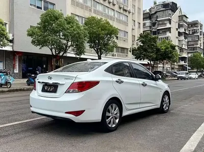 Hyundai Verna