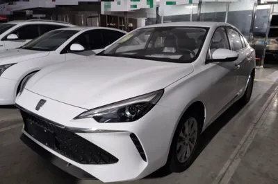 Roewe i5