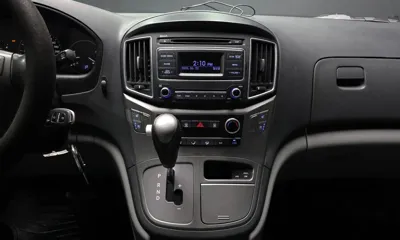 Hyundai Starex
