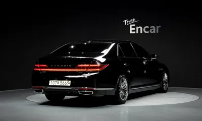 Genesis G90