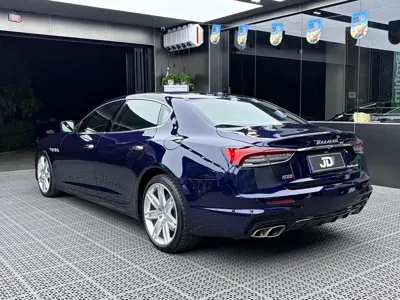 Maserati Quattroporte
