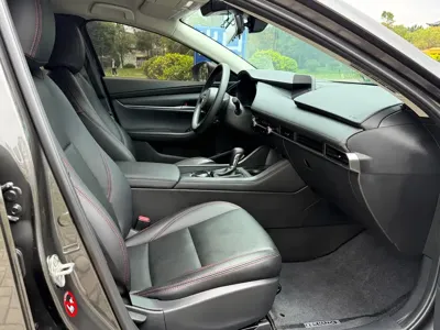 Mazda 3 Axela