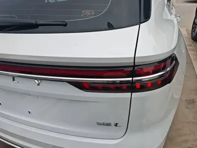 Geely Xingyue L