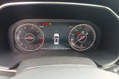Hongqi HS7