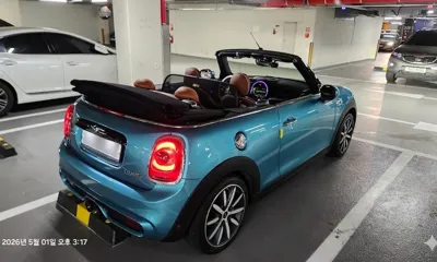 MINI Cooper Convertible