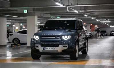 Land Rover Defender