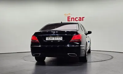 Hyundai Equus